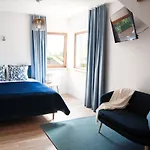 아파트 Osemka Mikołajki