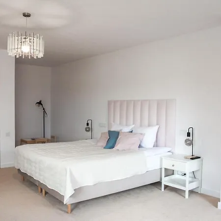 Apartament Osemka *