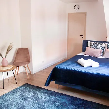 Osemka Apartament *